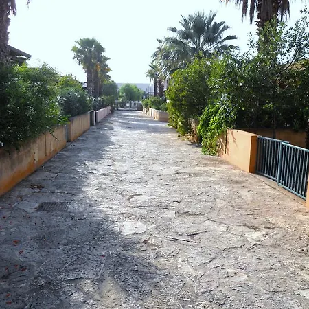 Barbara Per 4 Adulti , Spazio Esterno E Parcheggio Casa vacanze *